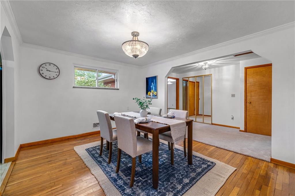 2052 Hulton Road Verona, PA 15147 - Photo 6 of 47