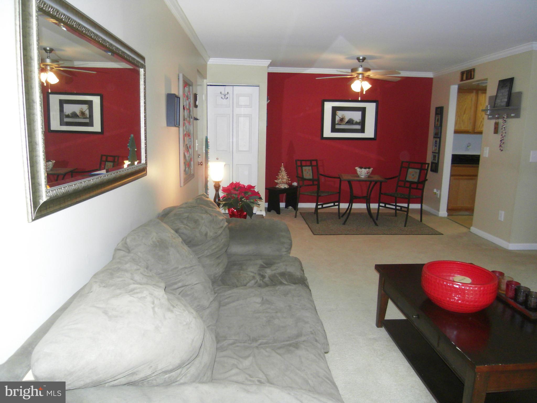 14905 Rydell Road, Unit 304 Centreville, VA 20121 - Photo 17 of 30 Living Room