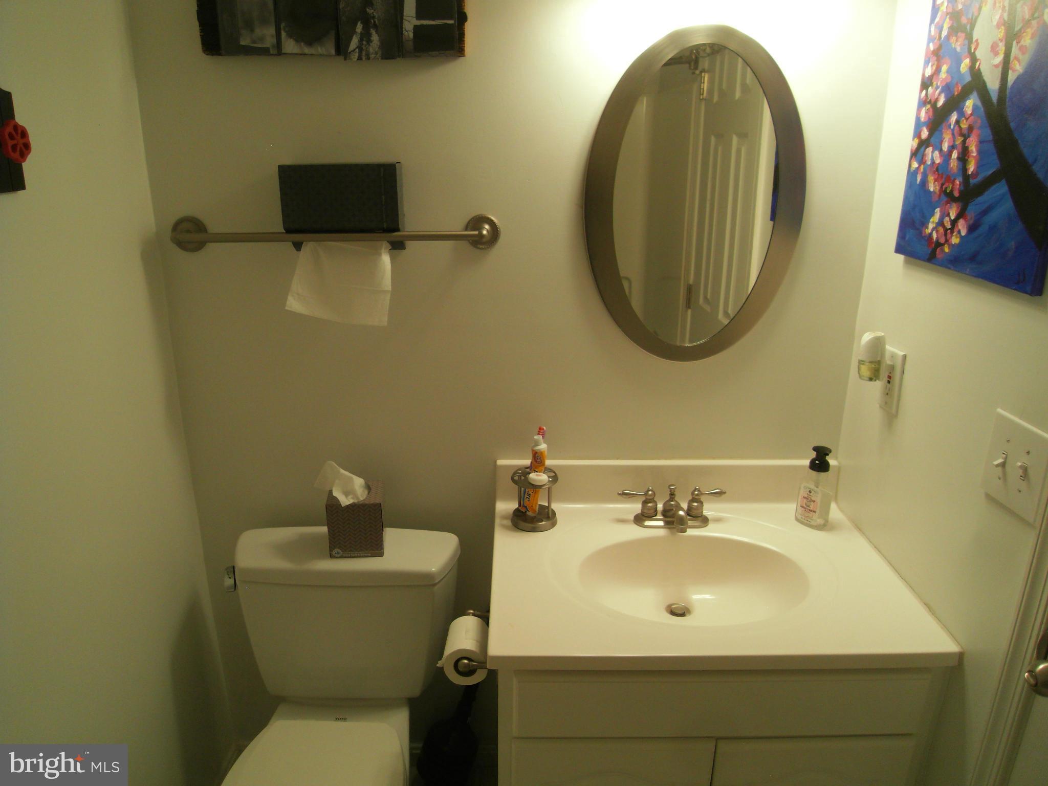 14905 Rydell Road, Unit 304 Centreville, VA 20121 - Photo 24 of 30 Bath
