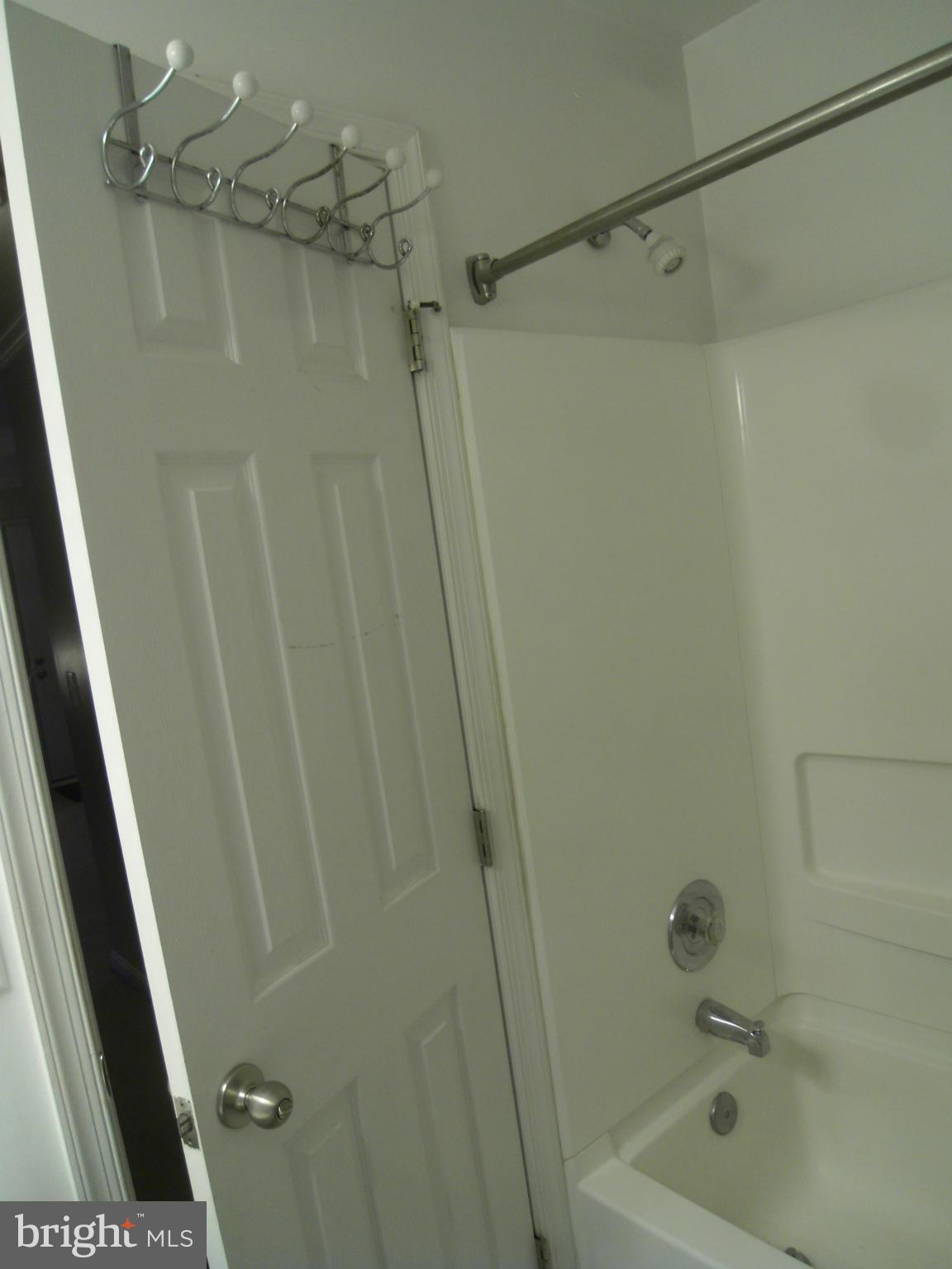 14905 Rydell Road, Unit 304 Centreville, VA 20121 - Photo 25 of 30 Bedroom (Master)