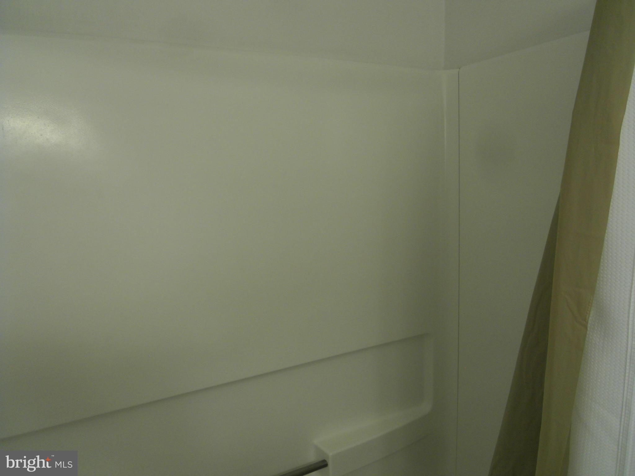 14905 Rydell Road, Unit 304 Centreville, VA 20121 - Photo 26 of 30 Bath