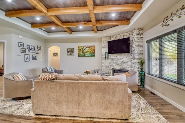 $899,900 | 2607 McLeod Drive East, West Fargo, ND 58078