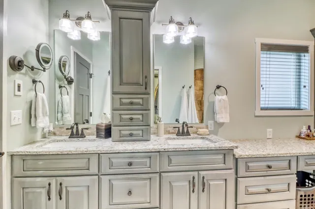 $899,900 | 2607 McLeod Drive East, West Fargo, ND 58078