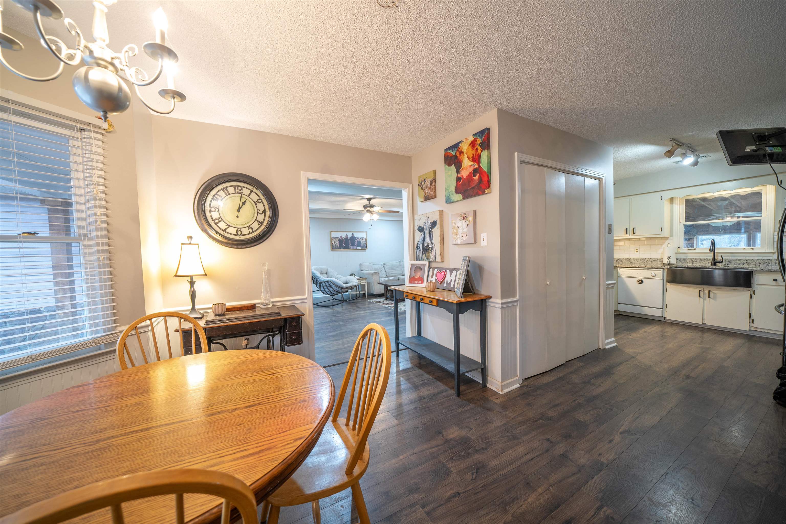 285 Woodbridge Road Somerville, TN 38068 - Photo 6 of 24 a dining room with furniture and a clock