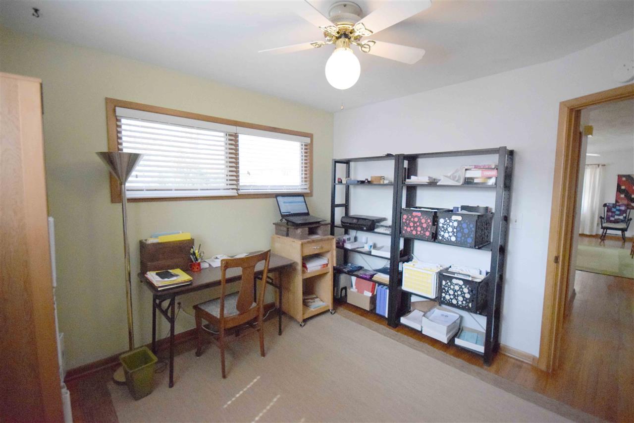 506 Terrace Road Iowa City, IA 52245 - Photo 12 of 21 Gallery Image 12
