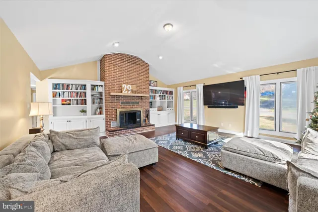 $650,000 | 29 Hillstream Road, Newark, DE 19711