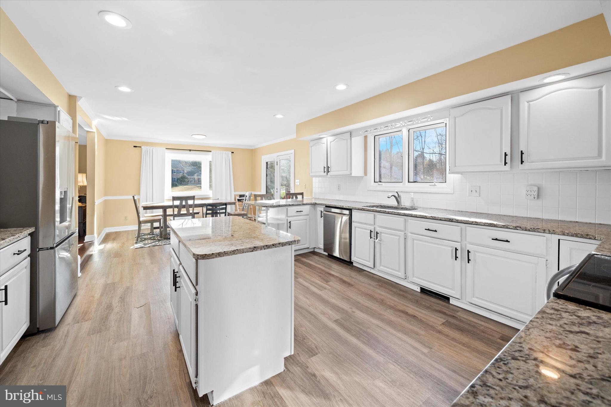 29 Hillstream Road Newark, DE 19711 - Photo 26 of 79 Kitchen view toward dining area