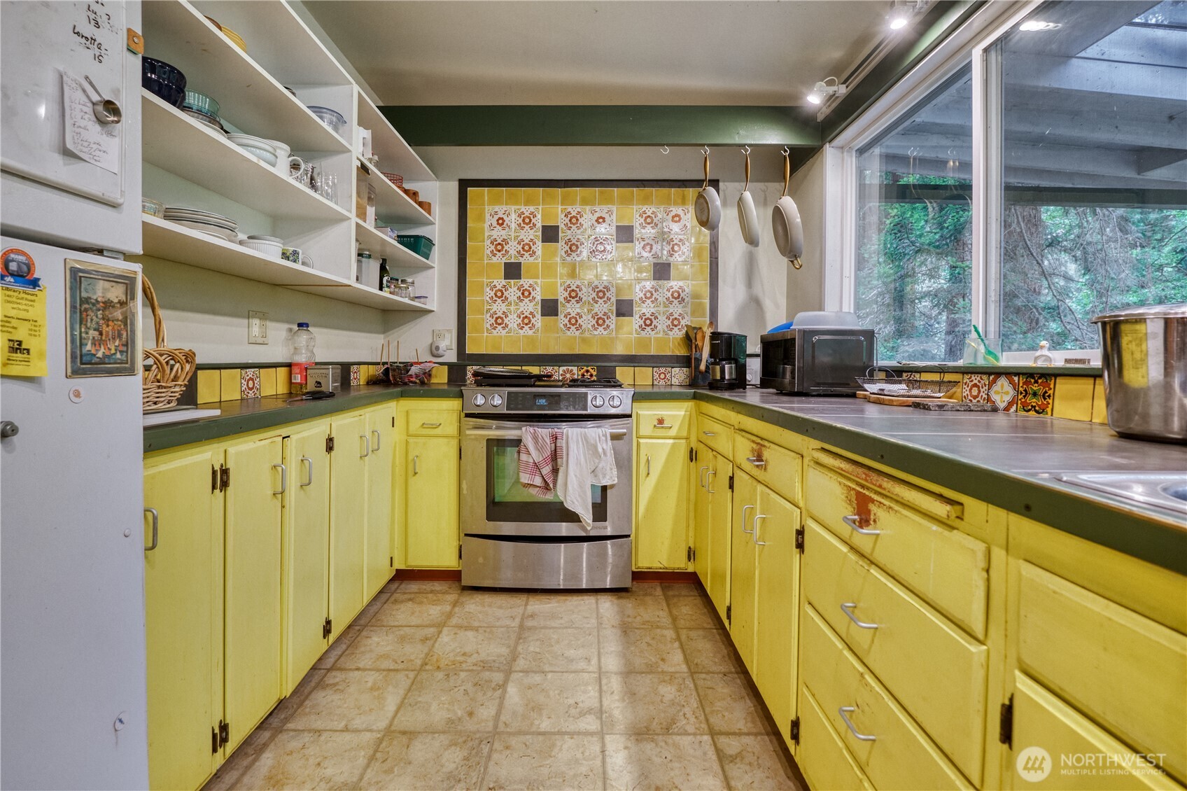 423 South Beach Road Point Roberts, WA 98281 - Photo 17 of 32 Gallery Image 17