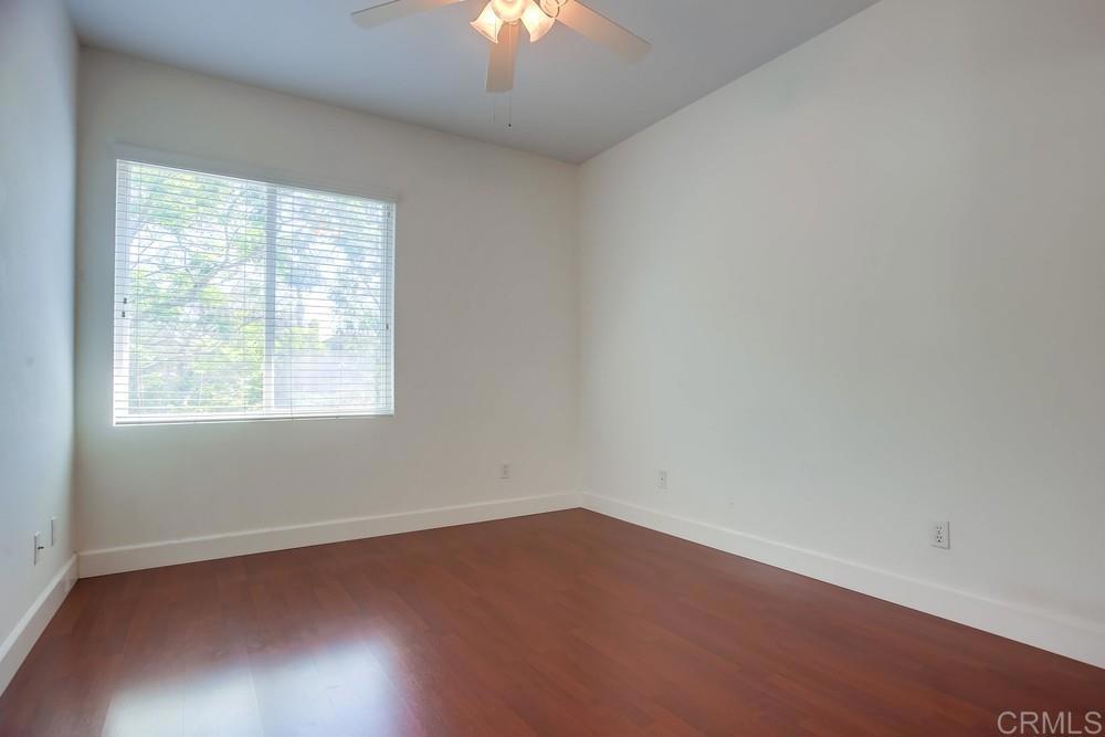 6094 Citracado Circle Carlsbad, CA 92009 - Photo 25 of 47 an empty room with a window