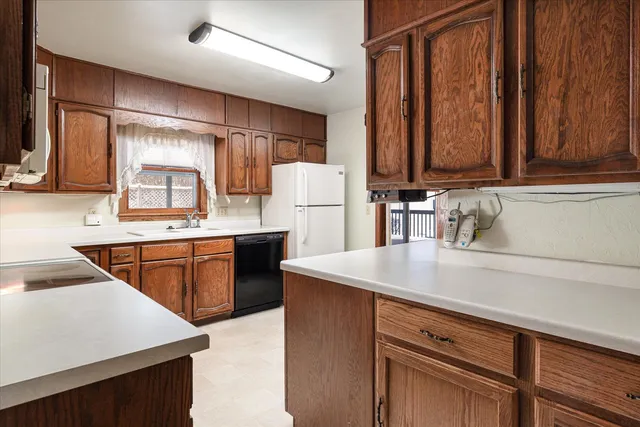 $375,000 | 427 East Oak Street, Viroqua, WI 54665