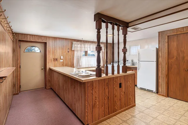 $375,000 | 427 East Oak Street, Viroqua, WI 54665