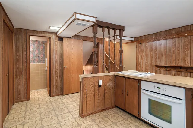 $375,000 | 427 East Oak Street, Viroqua, WI 54665