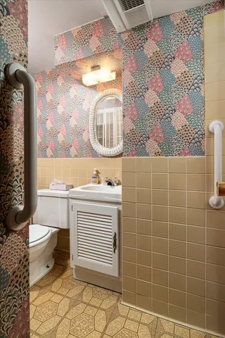 $375,000 | 427 East Oak Street, Viroqua, WI 54665