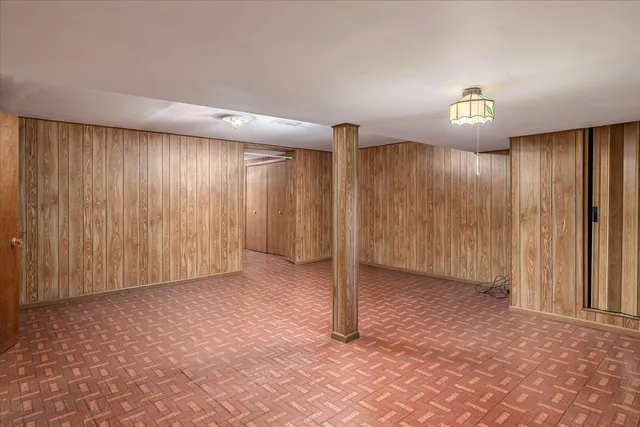 $375,000 | 427 East Oak Street, Viroqua, WI 54665