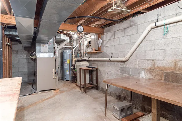 $375,000 | 427 East Oak Street, Viroqua, WI 54665