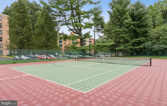 $2,950 | 3245 Rio Drive, Unit 915, Falls Church, VA 22041