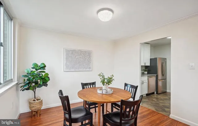 $2,950 | 3245 Rio Drive, Unit 915, Falls Church, VA 22041