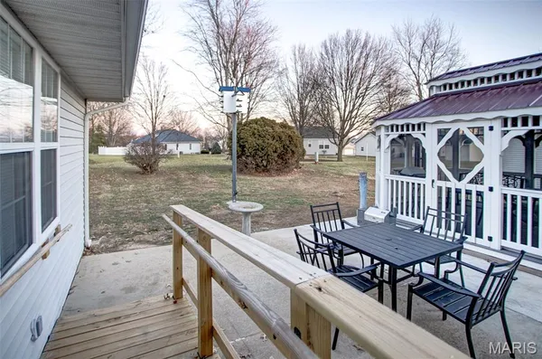 $269,000 | 297 Maple Summit Road, Jerseyville, IL 62052