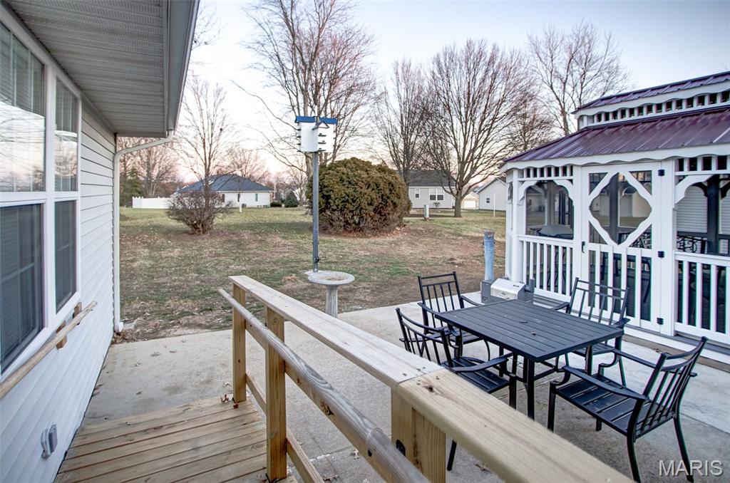 297 Maple Summit Road Jerseyville, IL 62052 - Photo 36 of 52