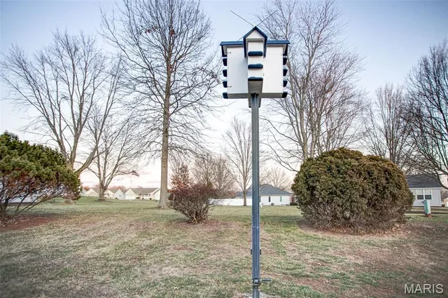 $279,900 | 297 Maple Summit Road, Jerseyville, IL 62052