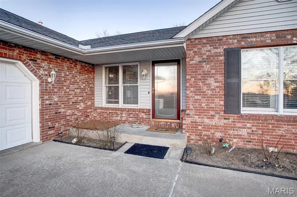 $269,000 | 297 Maple Summit Road, Jerseyville, IL 62052