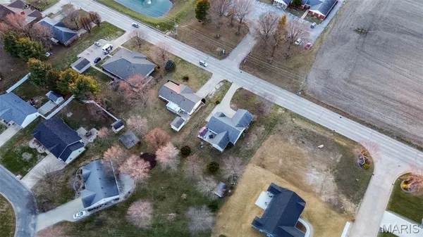 $269,000 | 297 Maple Summit Road, Jerseyville, IL 62052