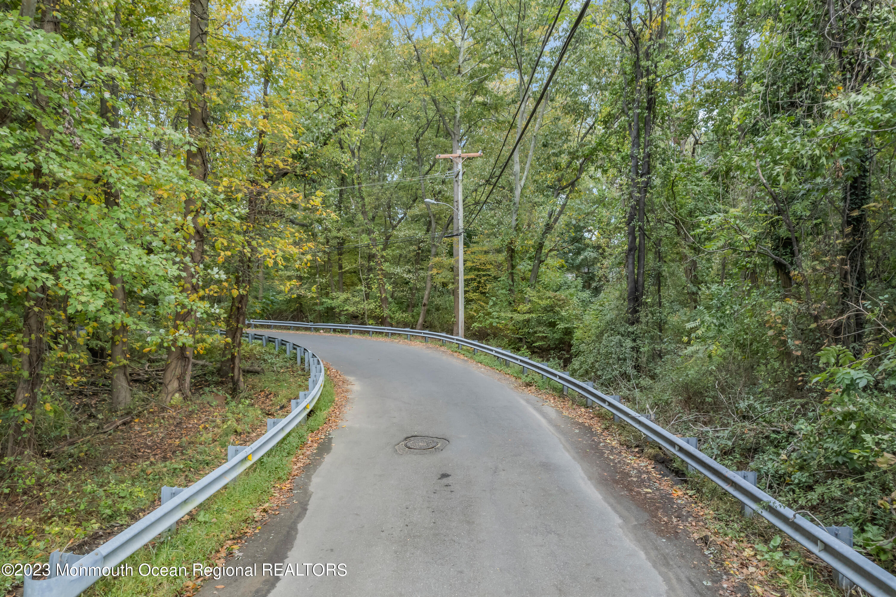 123-125 Magnolia Lane Middletown, NJ 07748 - Photo 4 of 11