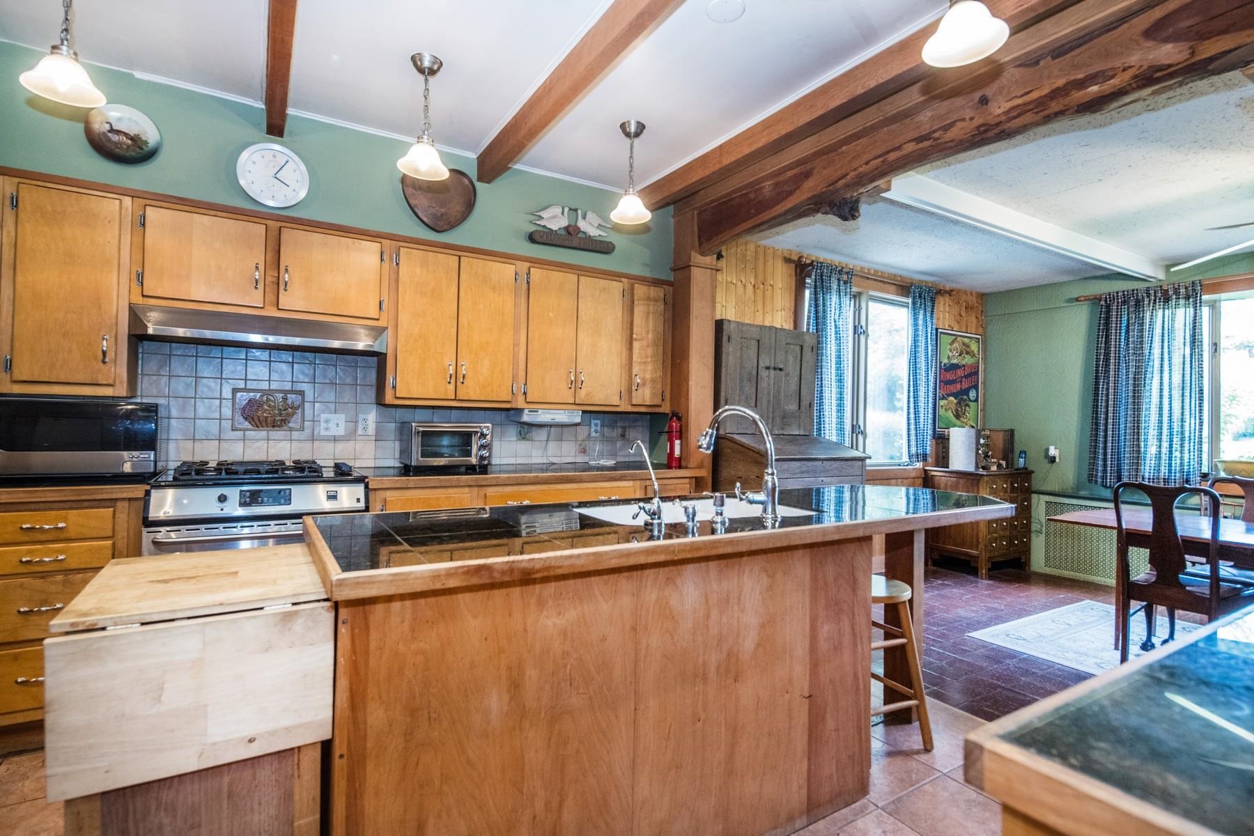139 Killington Avenue Rutland, VT 05701 - Photo 4 of 33 Gallery Image 4
