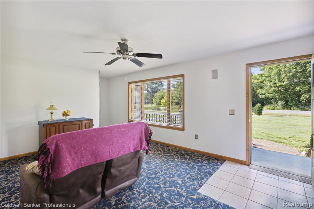 6443 Coldwater Road Flushing, MI 48433 - Photo 8 of 41