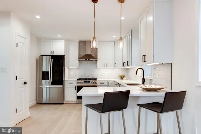 $1,145,000 | 5524 5th Street South, Arlington, VA 22204