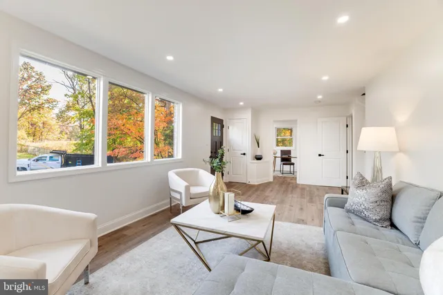 $1,145,000 | 5524 5th Street South, Arlington, VA 22204