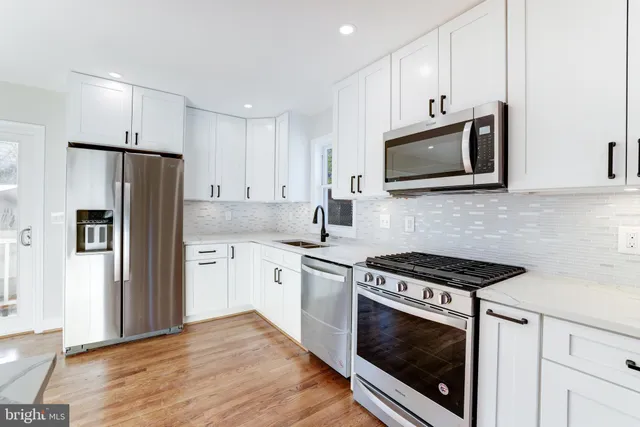 $1,145,000 | 5524 5th Street South, Arlington, VA 22204