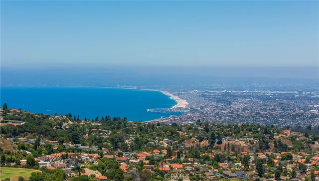 $1,995,000 | 27659 Flaming Arrow Drive, Rancho Palos Verdes, CA 90275