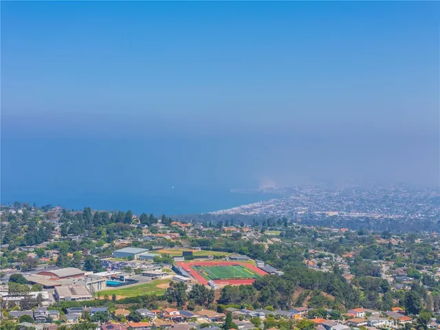 $1,995,000 | 27659 Flaming Arrow Drive, Rancho Palos Verdes, CA 90275