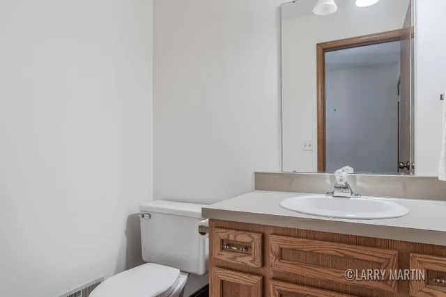 $250,000 | 2098 Cranbrook Drive Northeast, Grand Rapids, MI 49505