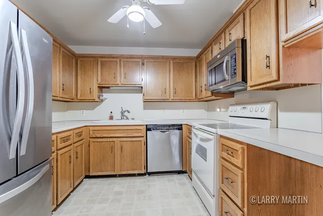 $250,000 | 2098 Cranbrook Drive Northeast, Grand Rapids, MI 49505