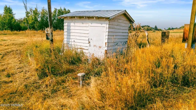 $295,000 | Nka Ahtanum Road, Yakima, WA 98903
