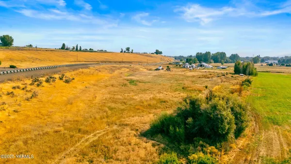 $295,000 | Nka Ahtanum Road, Yakima, WA 98903