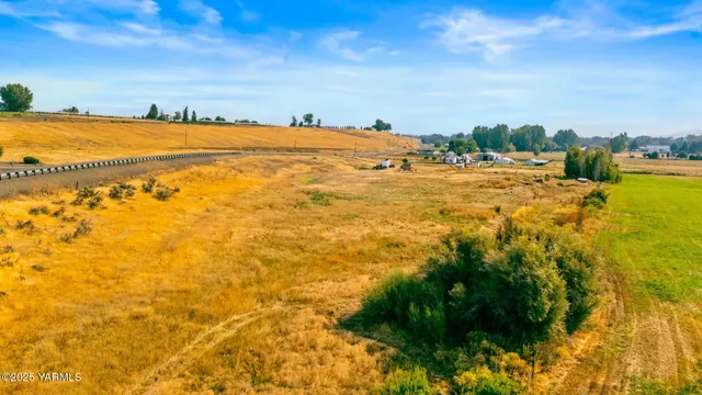 a view of a ocean view