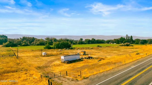 $295,000 | Nka Ahtanum Road, Yakima, WA 98903