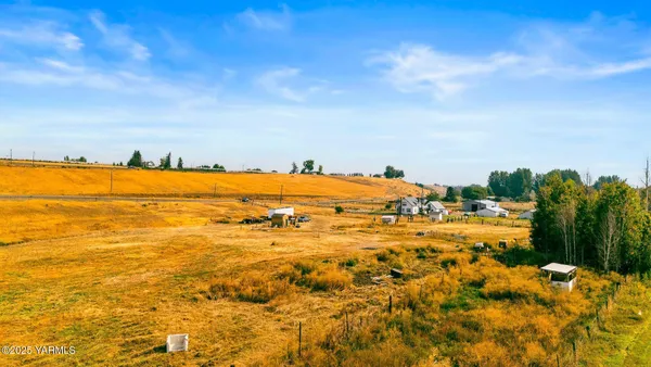 $295,000 | Nka Ahtanum Road, Yakima, WA 98903