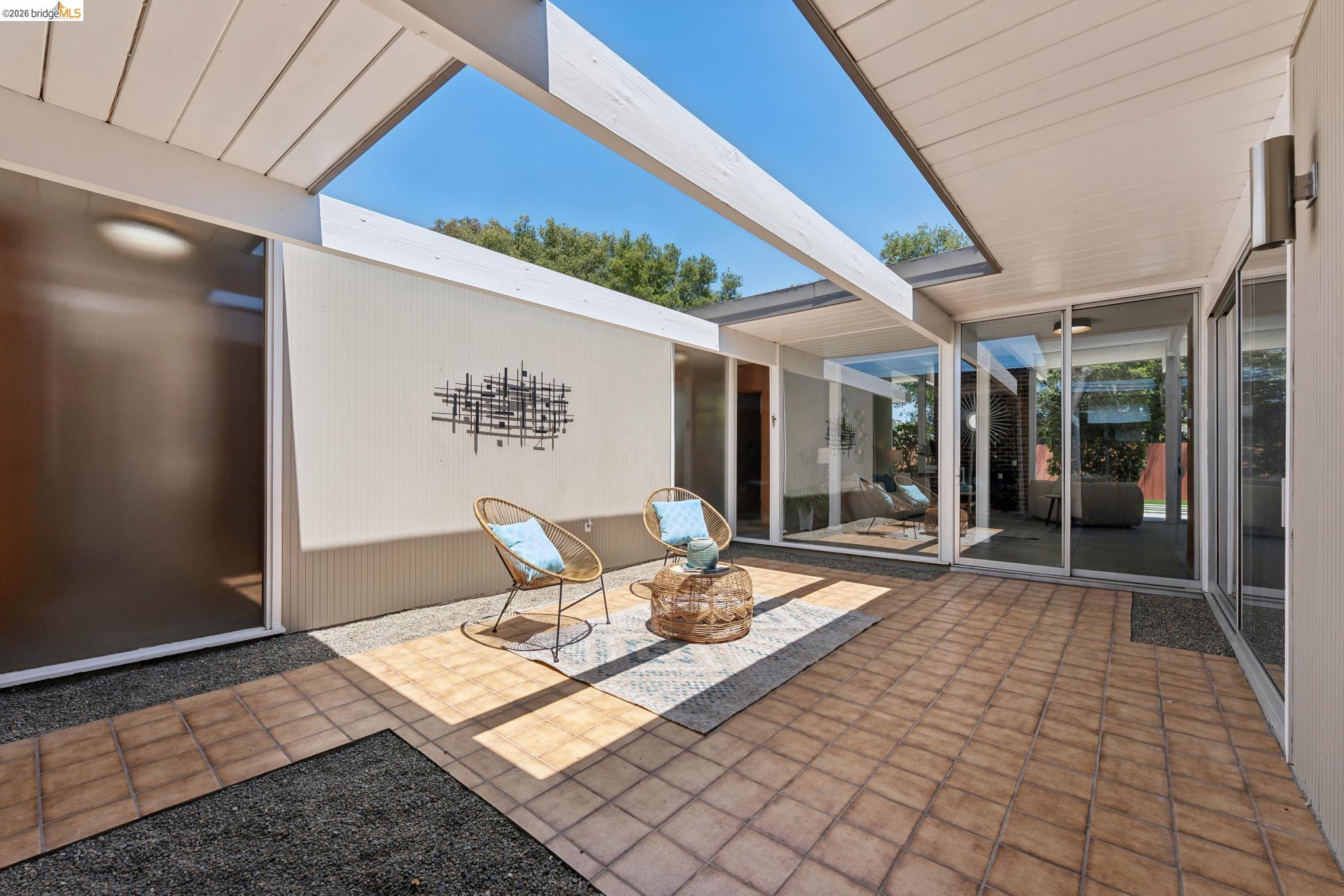 5531 Greenridge Road Castro Valley, CA 94552 - Photo 4 of 83