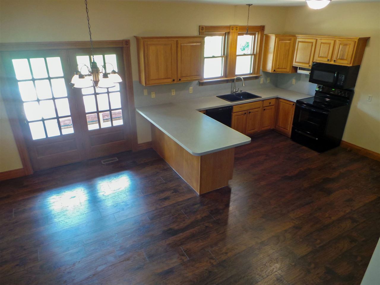 6360 Pierce Road Freeland, MI 48623 - Photo 12 of 28 31386901-11.JPG