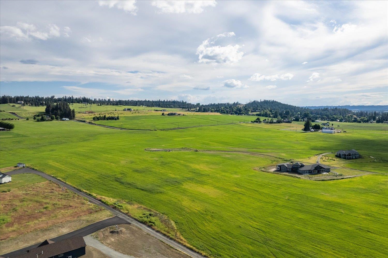 11210 North Fairview Road Mead, WA 99021 - Photo 16 of 25