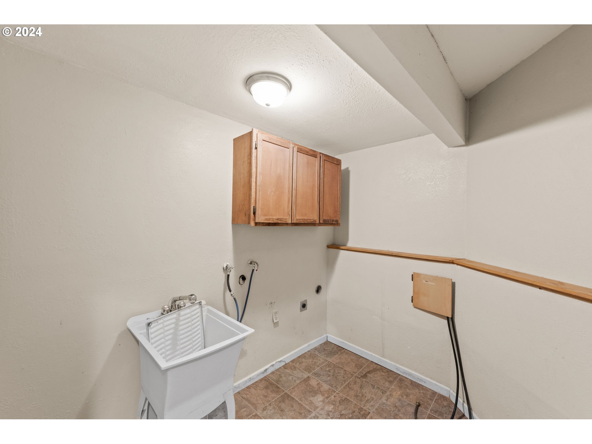 1075 Laurel Avenue Reedsport, OR 97467 - Photo 24 of 35 Gallery Image 24