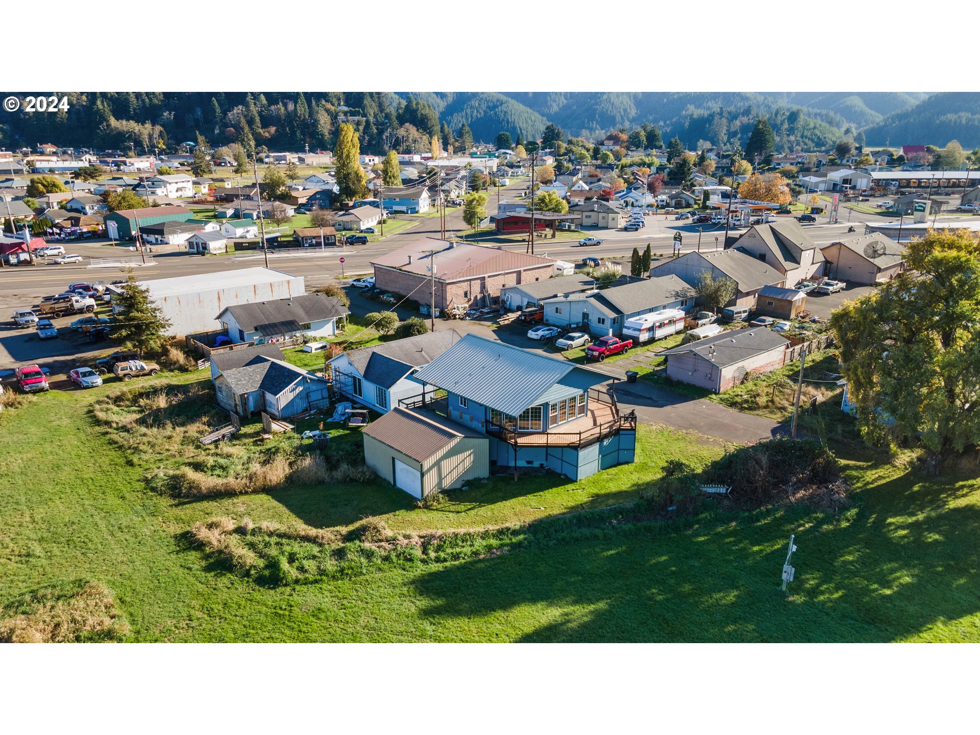 1075 Laurel Avenue Reedsport, OR 97467 - Photo 3 of 35 Gallery Image 3
