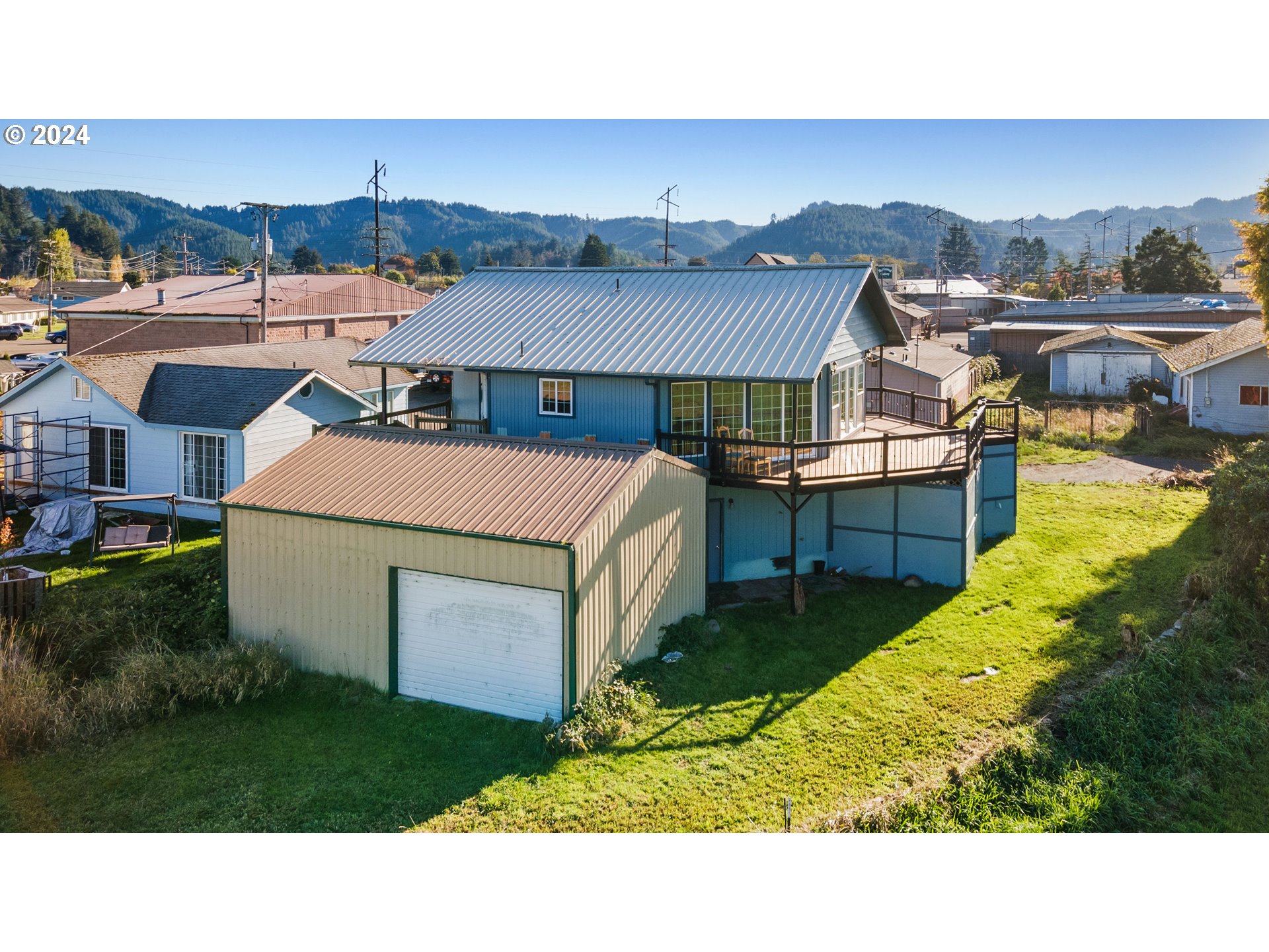1075 Laurel Avenue Reedsport, OR 97467 - Photo 4 of 35 Gallery Image 4