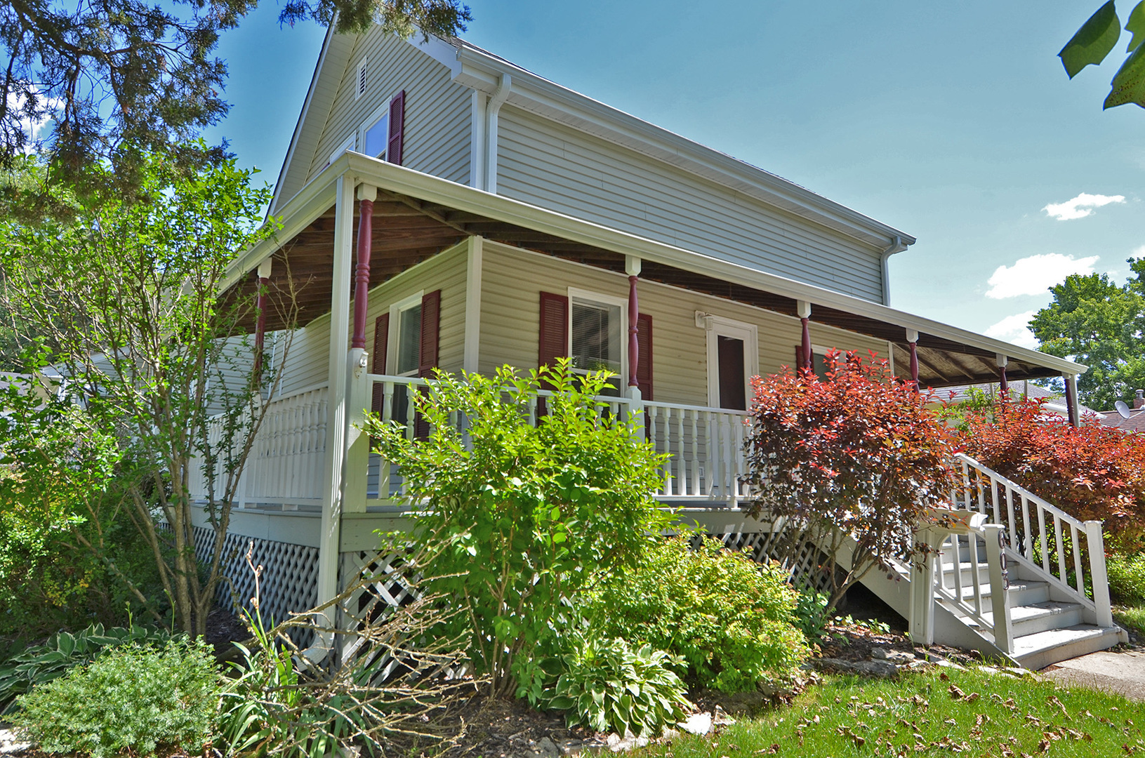 603 Clark Street Marseilles, IL 61341 - Photo 2 of 10 front view of a house with a garden