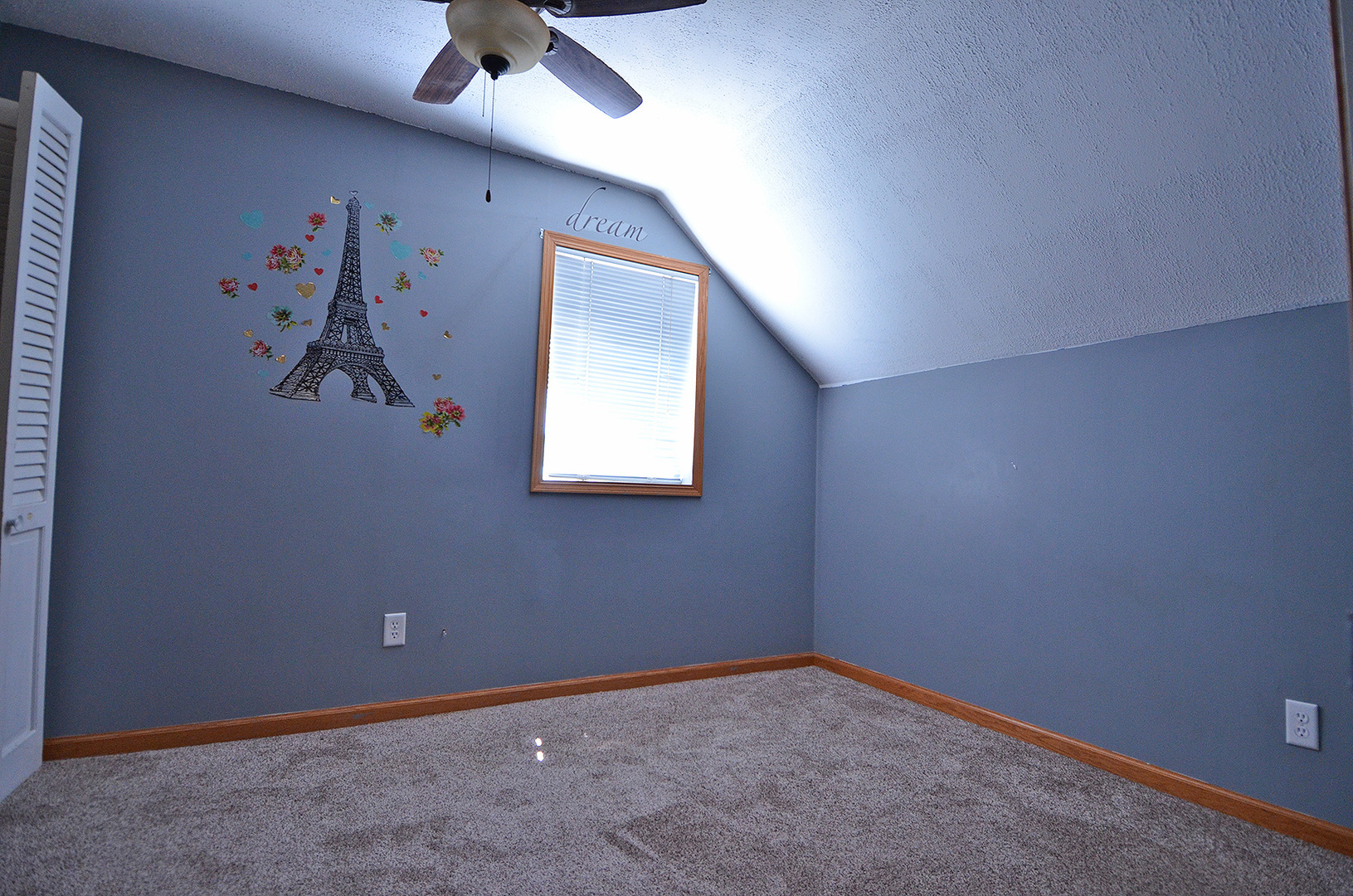 603 Clark Street Marseilles, IL 61341 - Photo 7 of 10 an empty room with a window