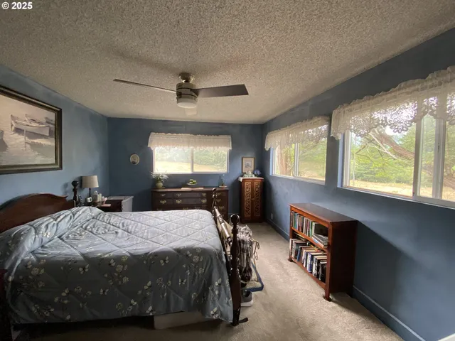 $699,900 | 23801 Northeast Muncton Drive, Yacolt, WA 98675